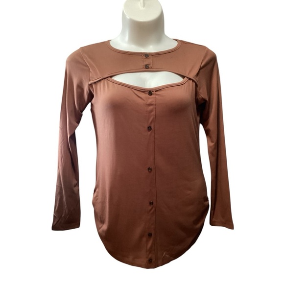 Plus Size, Brown Button Down Shirt with Cut-Out Neckline, Size 2X - Picture 4 of 5
